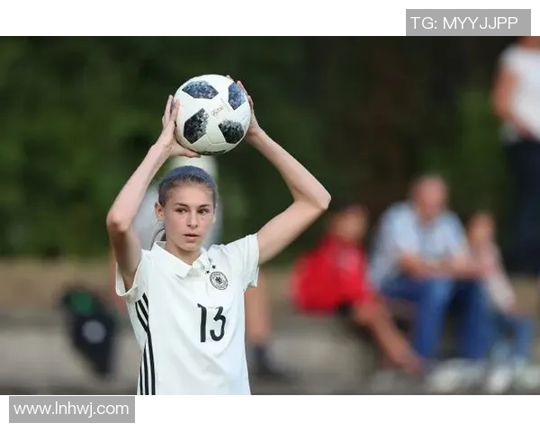 英国球星评价女足实力与发展趋势 探讨未来潜力与挑战